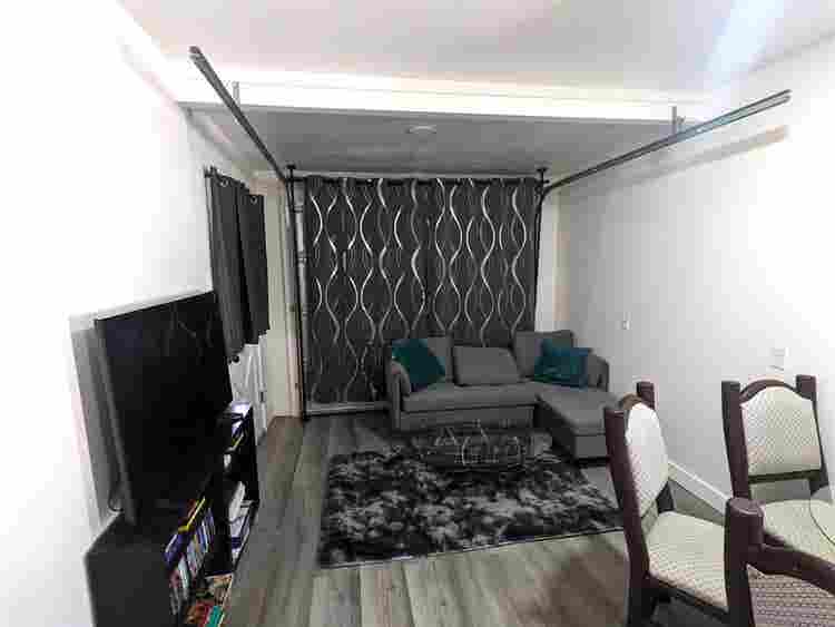 Detached Room with Private Bathroom