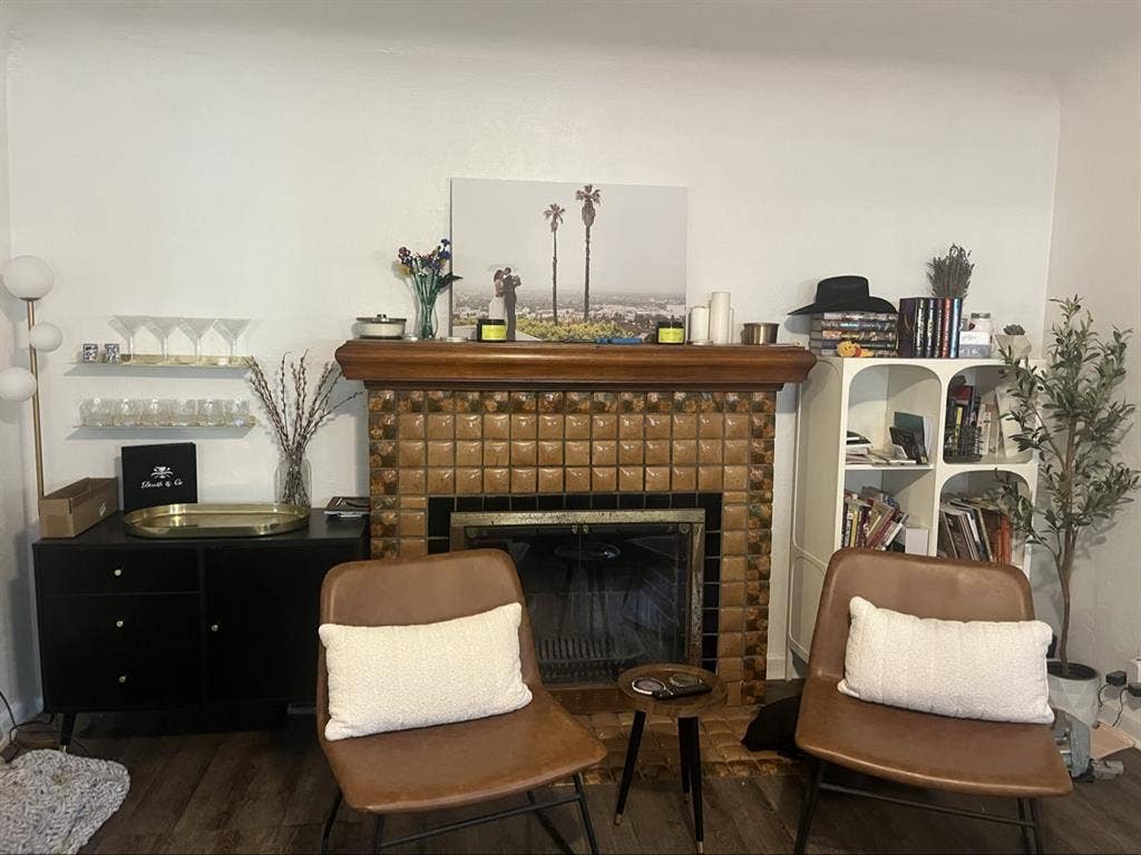 2 bed, 2 bath Backhouse in Atwater