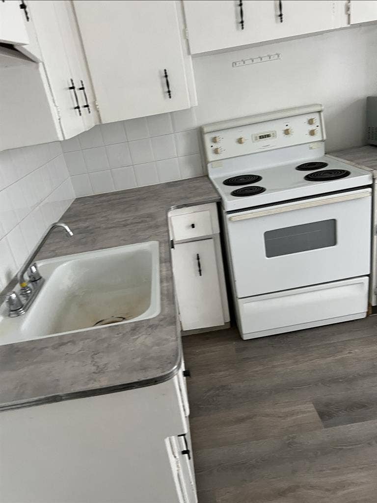 Looking for a roommate