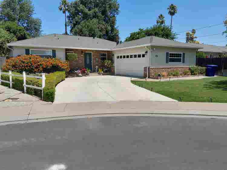 Blissful quiet neighborhood