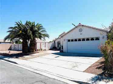 Beautiful Single Family Home 