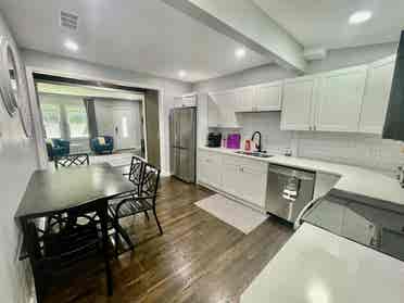 Spacious Furnished Room Near MARTA 