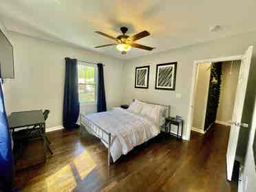 Spacious Furnished Room Near MARTA 