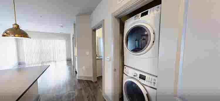 Looking for a roomate, Annapolis MD