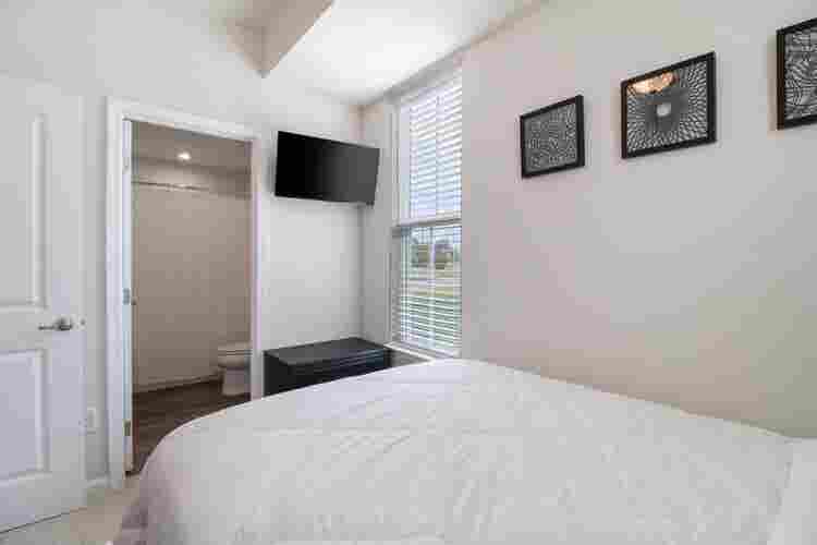 Private Bedroom and Bathroom