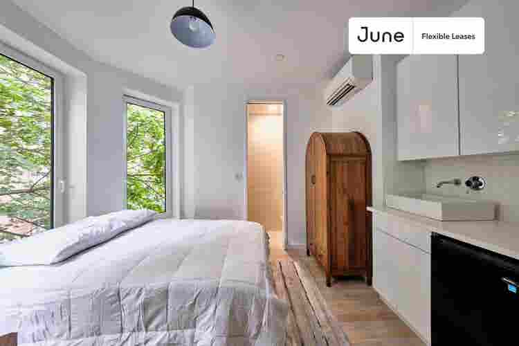 4 BR in New York City