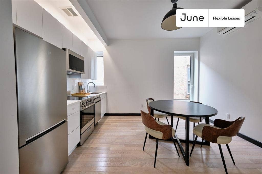 4 BR in New York City