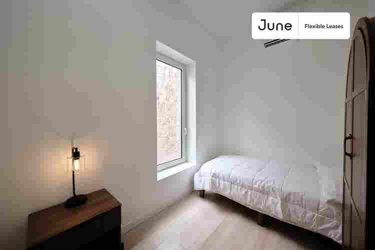 4 BR in New York City