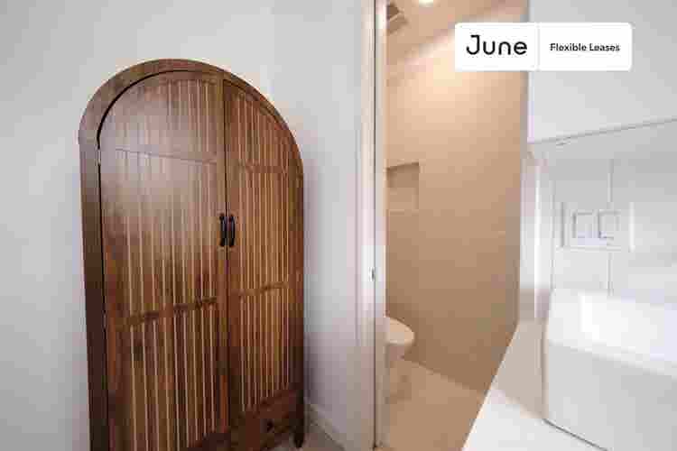 4 BR in New York City