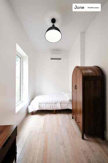 4 BR in New York City