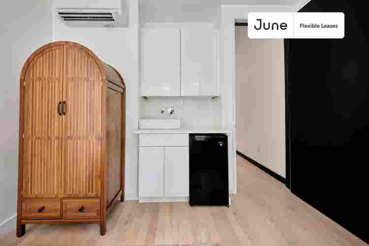 4 BR in New York City