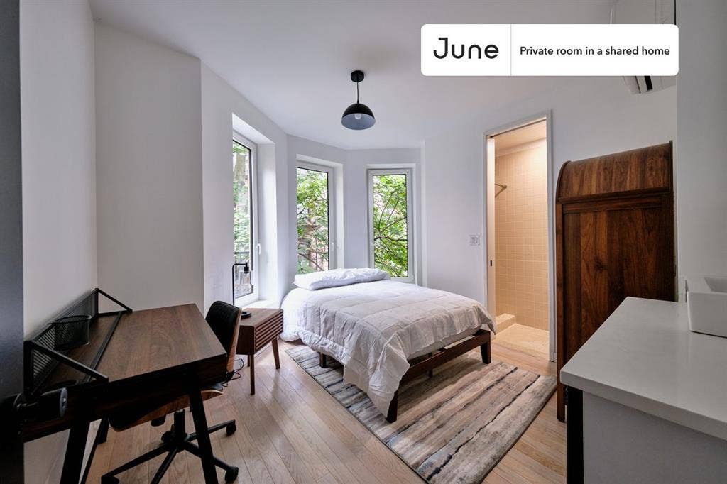 4 BR in New York City