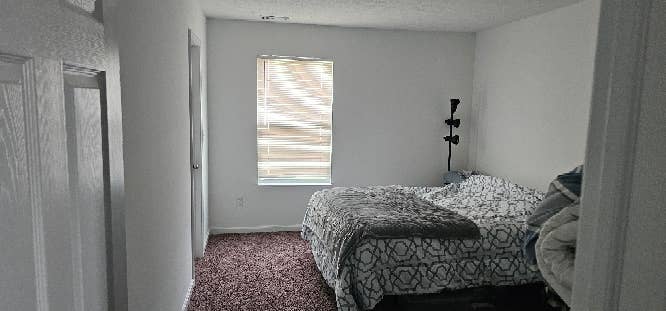 Room available in Greenwood.