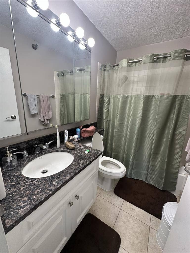 Master Bedroom Available in a b