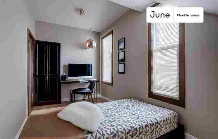 4 BR in Chicago