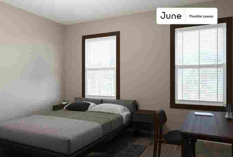 4 BR in Chicago