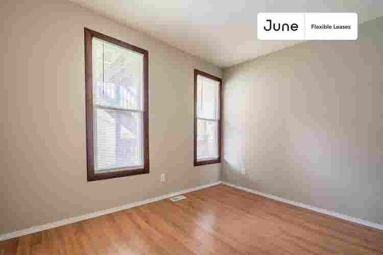 4 BR in Chicago