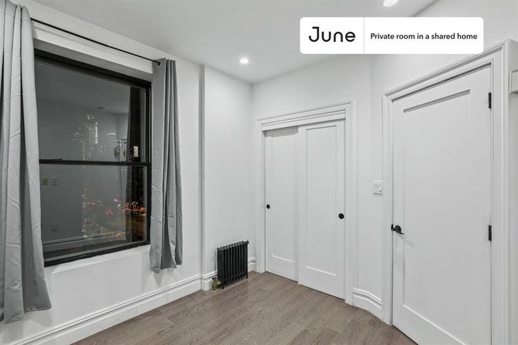 2 BR in New York City