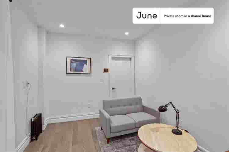 2 BR in New York City