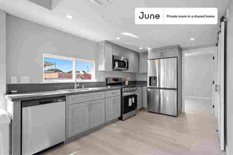 5 BR in Los Angeles
