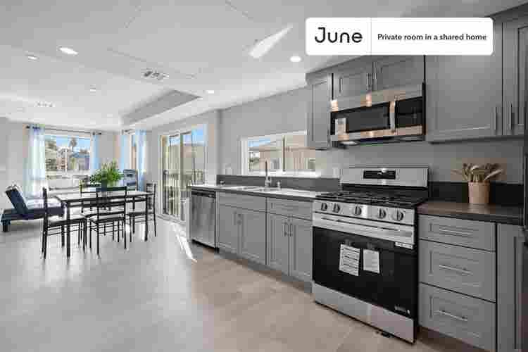 5 BR in Los Angeles