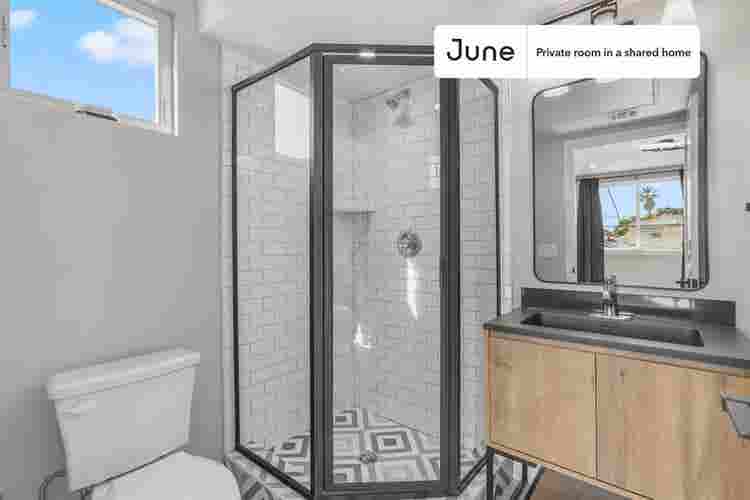 5 BR in Los Angeles