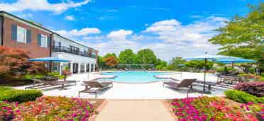 Master Bedroom in Luxury 2b2b (Oct)