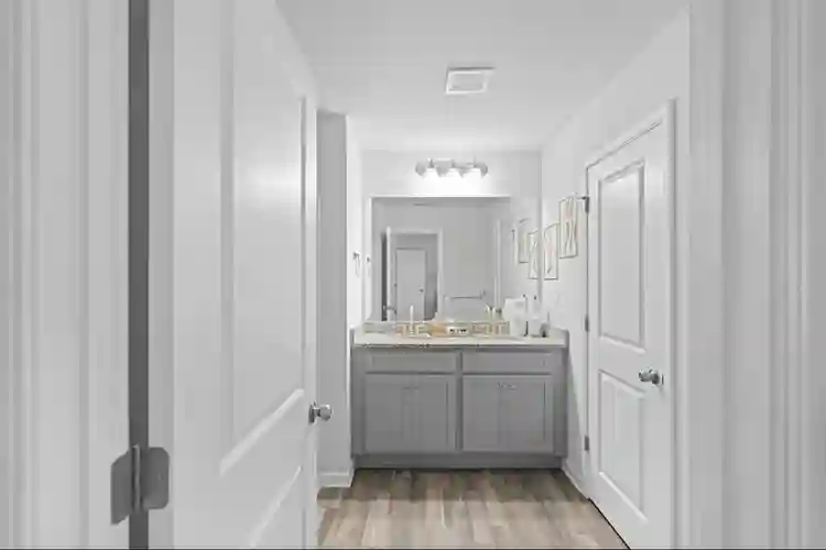 Entire Home Lithonia or Roommate