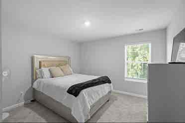 Entire Home Lithonia or Roommate