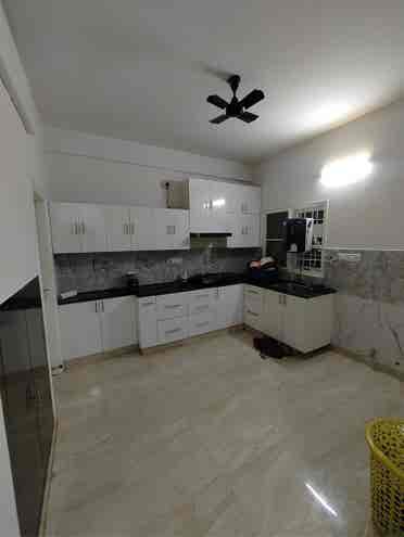 Looking for third tenant