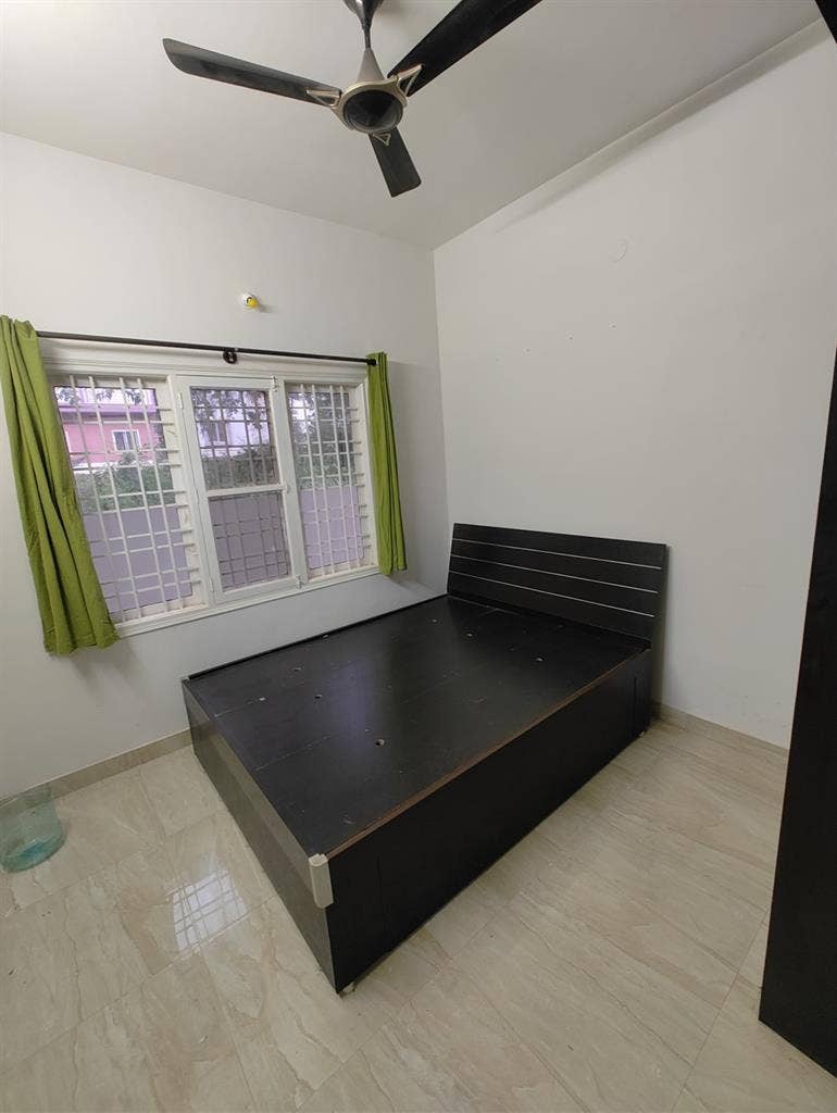 Looking for third tenant