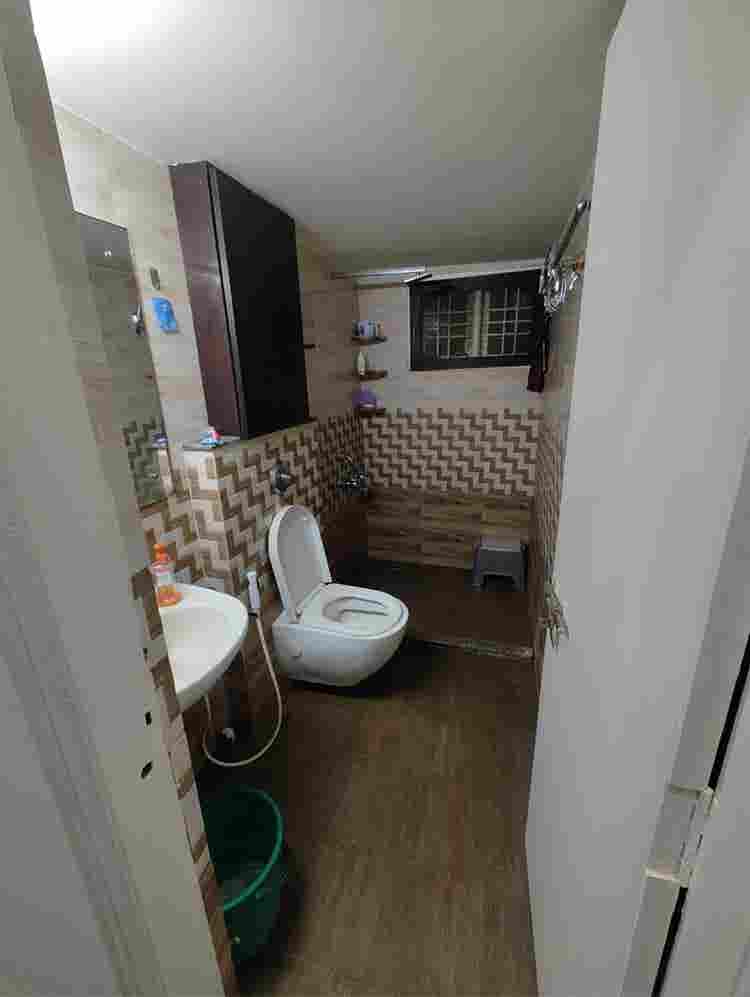 Looking for third tenant