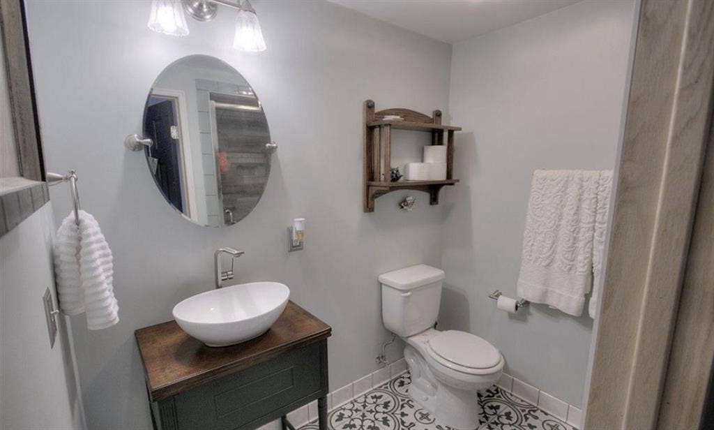 Fully Furnished Room / Private Bath