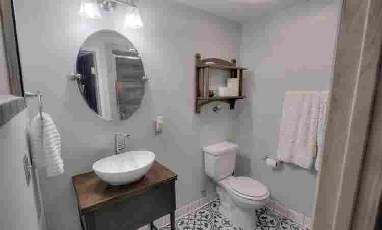 Fully Furnished Room / Private Bath