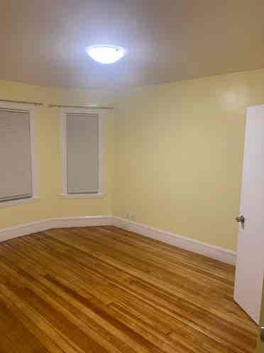 ROOM FOR RENT EVERY THING INCLUDED