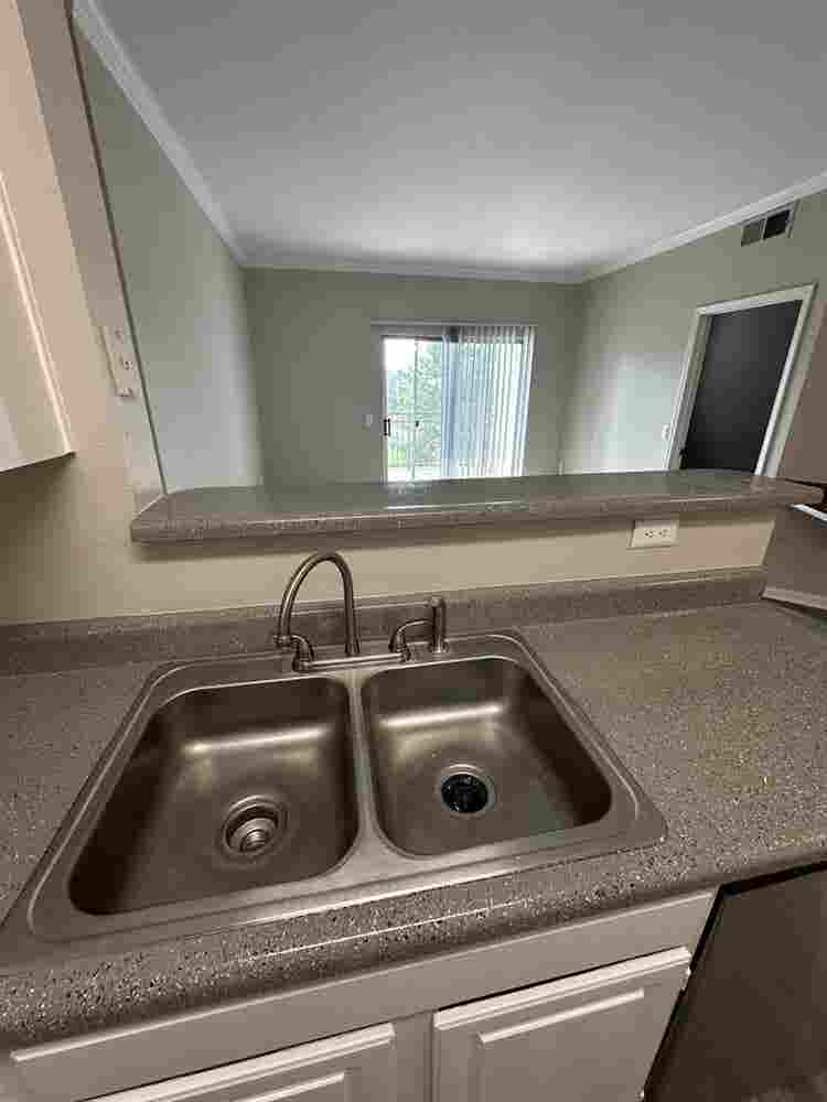 Overland Park - room with washroom