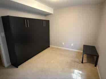 Renting a full room and bathroom!