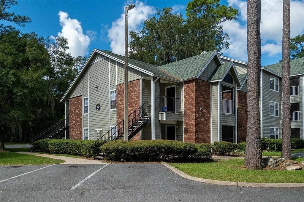 Spacious Room with Private Bathroom