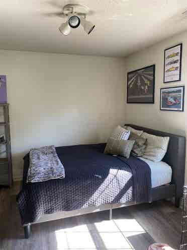 Room for rent!