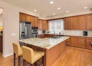 Private Room in Issaquah Highlands