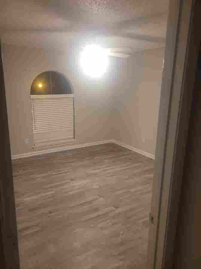 Room Available Downtown Columbia