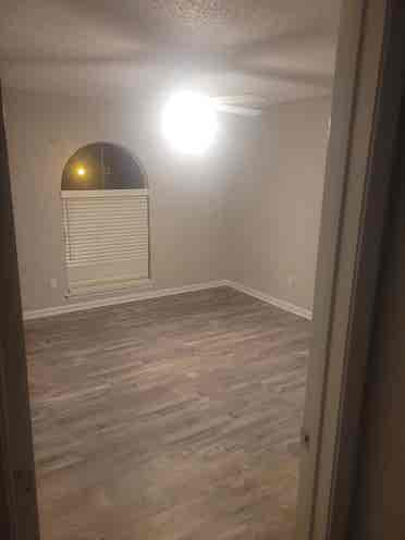 Room Available Downtown Columbia