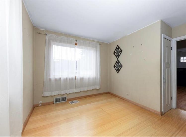 Private room for rent