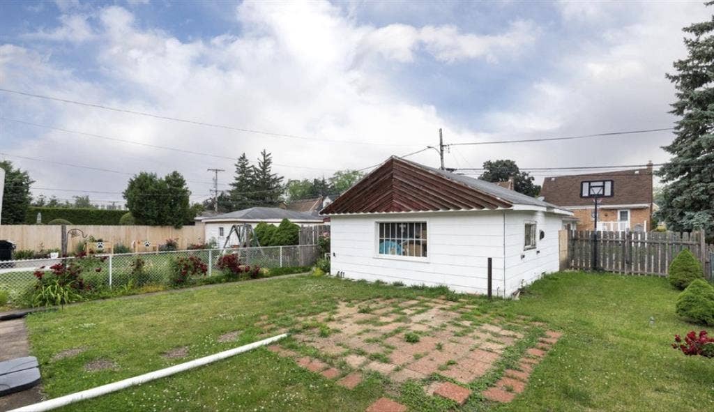 Private room for rent