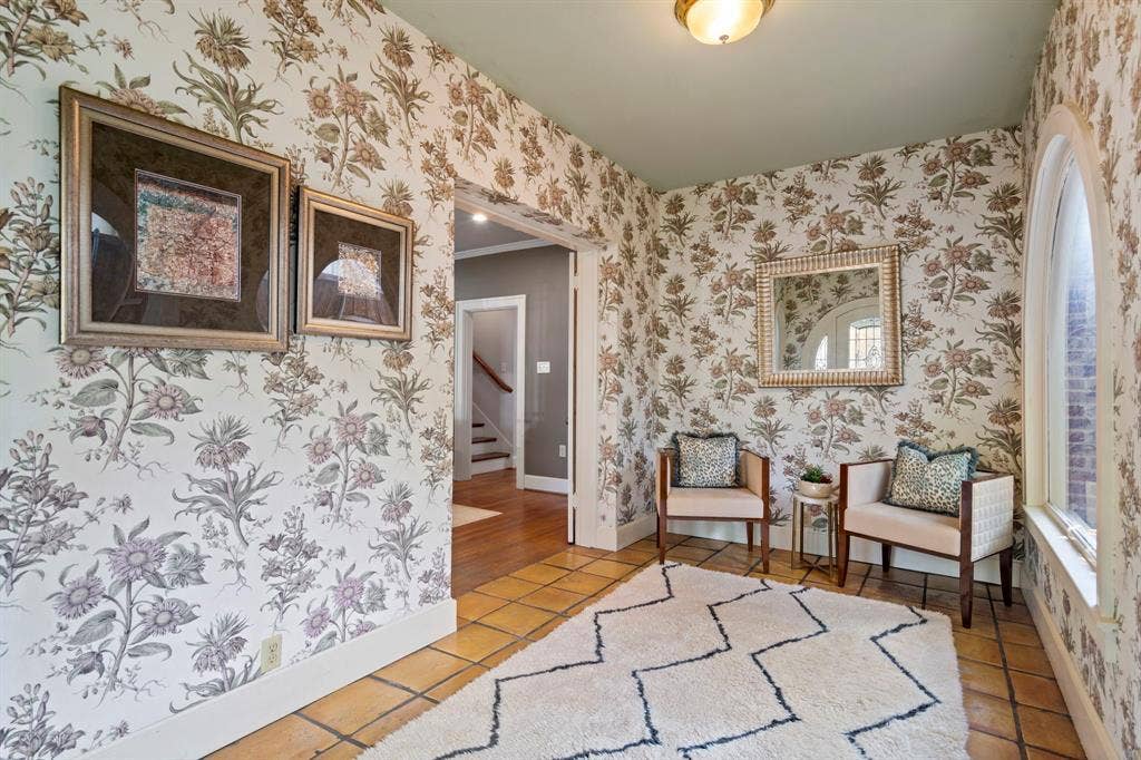 3 BR in Dallas