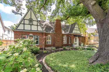 3 BR in Dallas