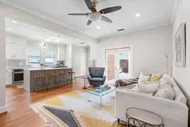 3 BR in Dallas