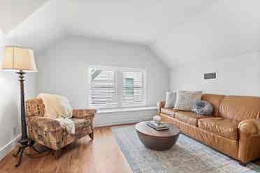 3 BR in Dallas