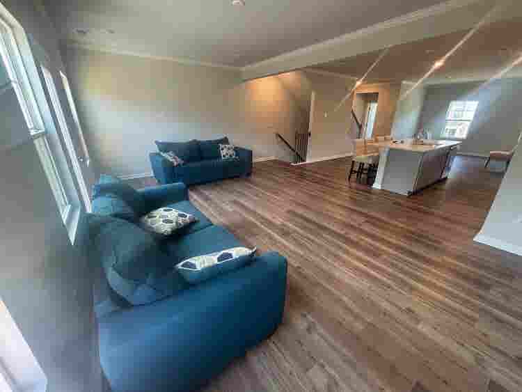 4 BR in Apex
