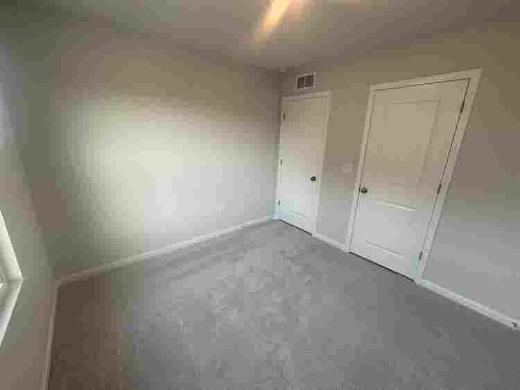 4 BR in Apex